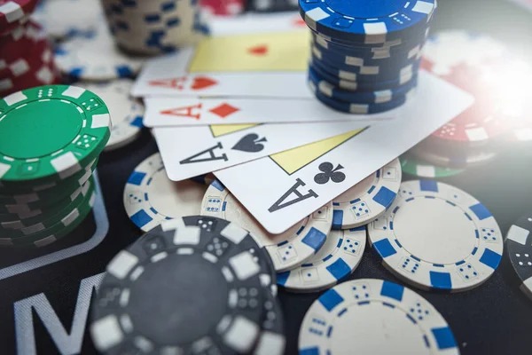 Live Dice Game table interface showing dice roll result and payout display
